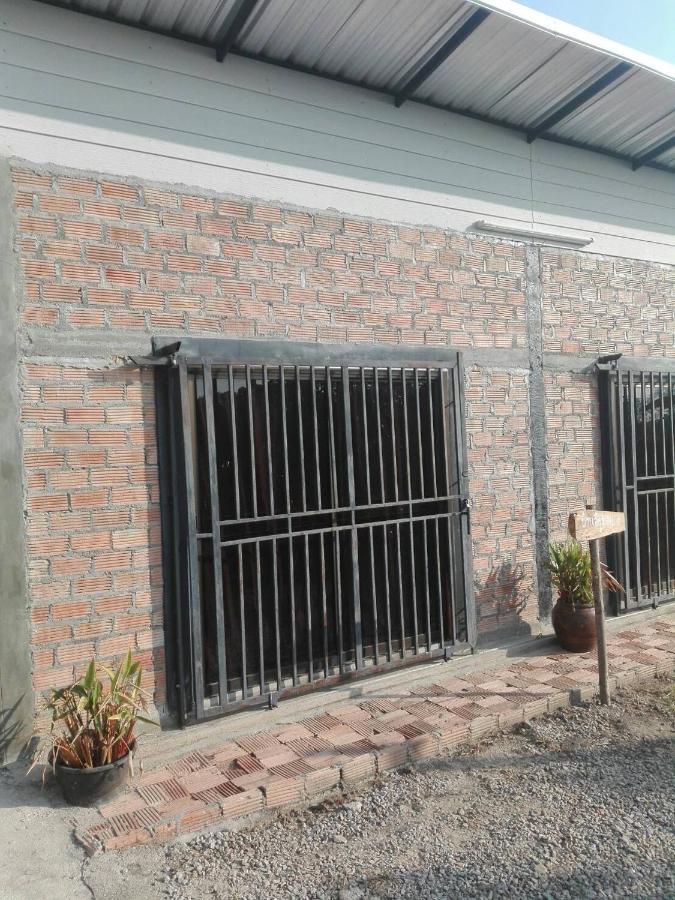บ้านสวนปวิชญา เกษตรอินทรี Fang Exterior photo